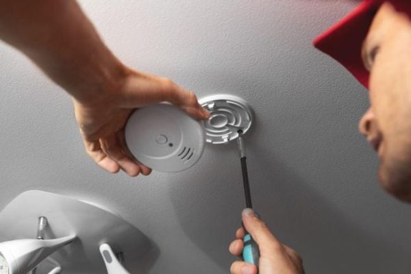 Cách Lắp Cảm Biến Khói Chỉ Với 7 Bước Nhanh Chóng - Chuẩn Kỹ Thuật 47 Kiểm Tra Kỹ Càng Vị Trí Linh Kiện Sau Khi Lắp Đặt Để Tránh Sai Lệch