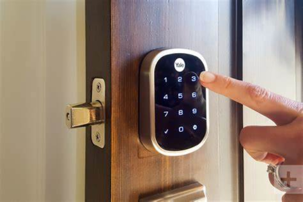 Top 15 Các Loại Khóa Cửa Thông Minh Giá Rẻ Tốt Nhất 2023 48 Yale Cung Cấp Thiết Bị Khóa Cửa Thông Minh Với Giá Khoảng Từ 6 - 13 Triệu Vnđ