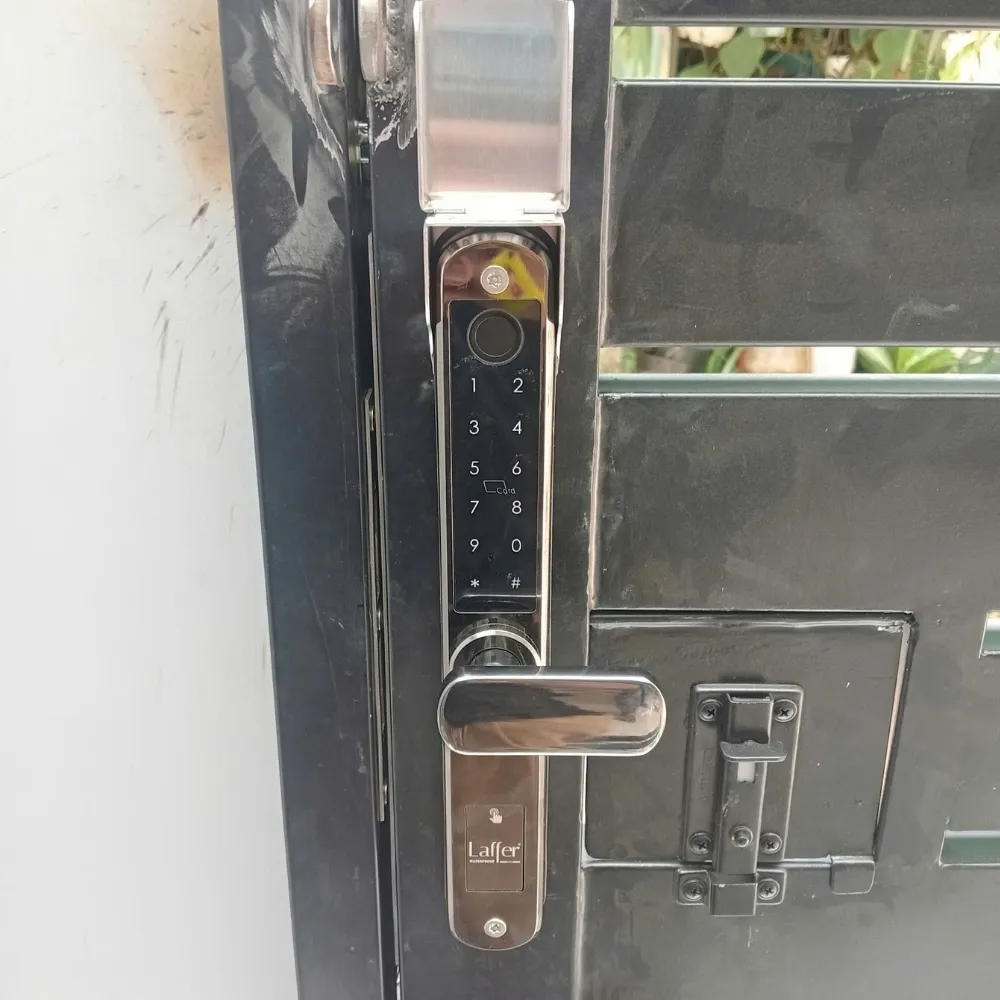 Khoá Cửa Nhôm Laffer Xf19 Vân Tay 5 Trong 1 36 Khoá Cửa Nhôm Laffer Xf19 Vân Tay 5 Trong 1 - Akia Smart Home