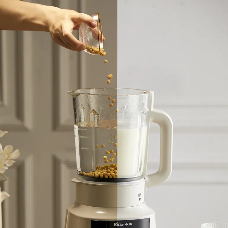 Máy làm sữa hạt đa năng Bear PBJ-C16Q8
