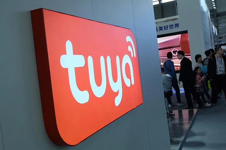 Tuya Smart phát hành giải pháp bảng điều khiển thông minh đầu tiên trên thế giới kết hợp vật chất và tích hợp Alexa