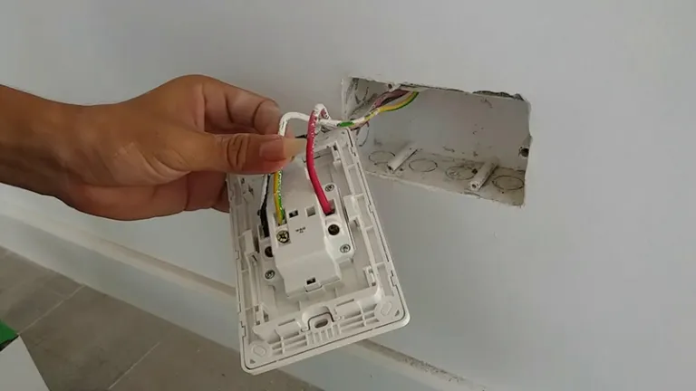 Hướng dẫn cách đấu dây mạng vào ổ cắm âm tường đơn giản, dễ hiểu