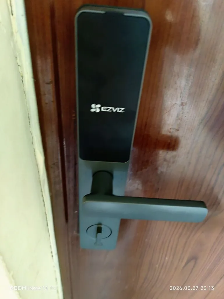 Khóa vân tay thông minh Ezviz DL05 - AKIA Smart Home