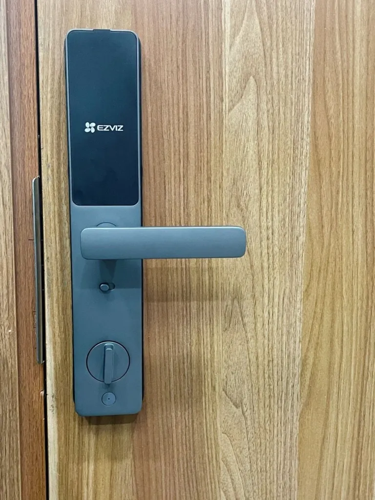 Khóa vân tay thông minh Ezviz DL05 - AKIA Smart Home