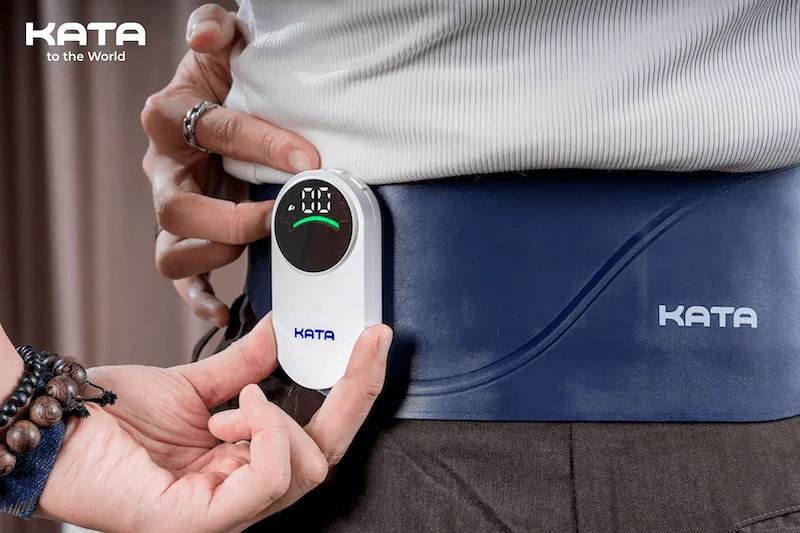 May-Massage-Lung-Kata-W04-2 Máy Massage Kata W04 06 Chế Độ Cùng 16 Cấp Độ Xung Cá Nhân Hóa Trải Nghiệm Sử Dụng