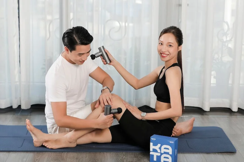 Sung-Massage-Kata-Mg30-Thuc-Te-3 Hình Ảnh Súng Massage Kata Mg30 Thực Tế 5