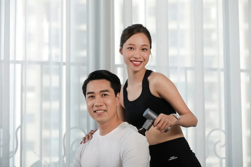 Sung-Massage-Kata-Mg30-Thuc-Te-4 Hình Ảnh Súng Massage Kata Mg30 Thực Tế 4