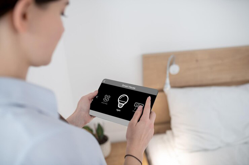 Hướng Dẫn Setup Nhà Thông Minh Chi Tiết Từ A-Z &Amp; 5 Thiết Bị Nên Dùng 15 Nhờ Setup Nhà Thông Minh Bạn Có Thể Dễ Dàng Điều Chỉnh Hệ Thống Đèn Trong Nhà Chỉ Với 1 Cú Chạm