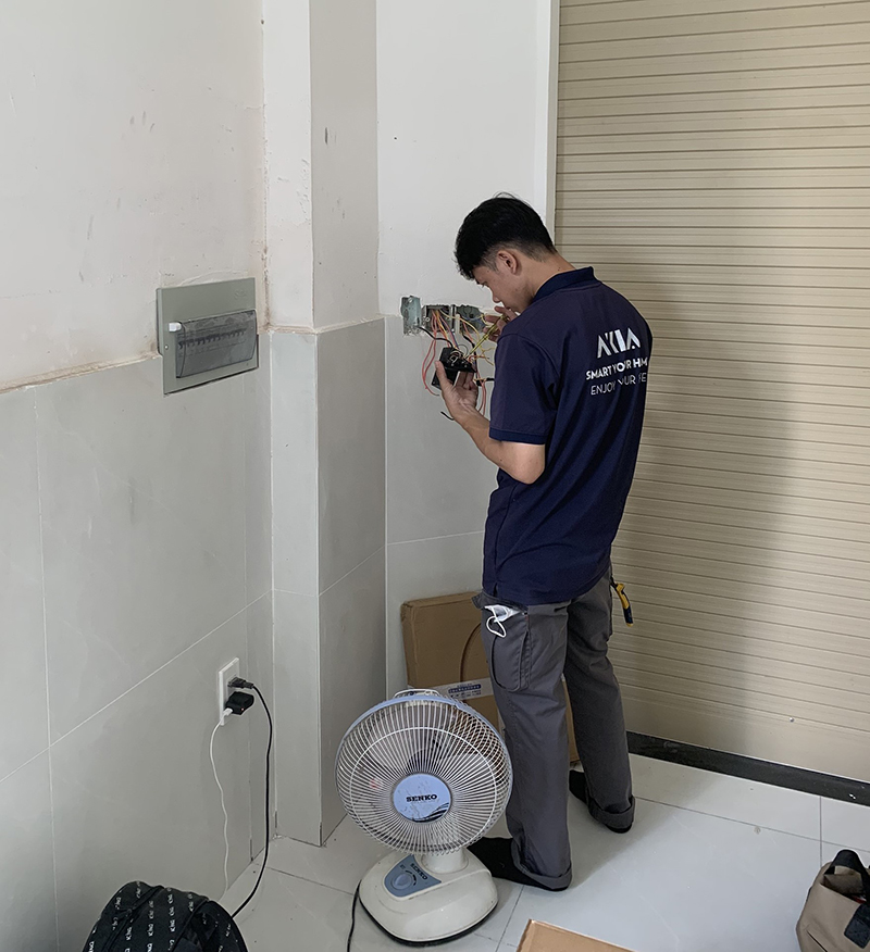 Akia - Đơn Vị Chuyên Thi Công Nhà Thông Minh Tphcm Trọn Gói 41 Đội Ngũ Akia Smart Home Thi Công Lắp Đặt Đường Dây Điện