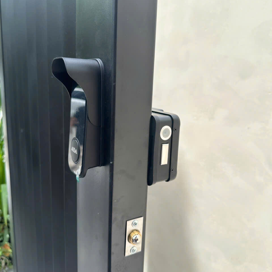 Khóa Cổng Vân Tay Thông Minh Akia N1 Chống Nước 45 Khóa Akia N1