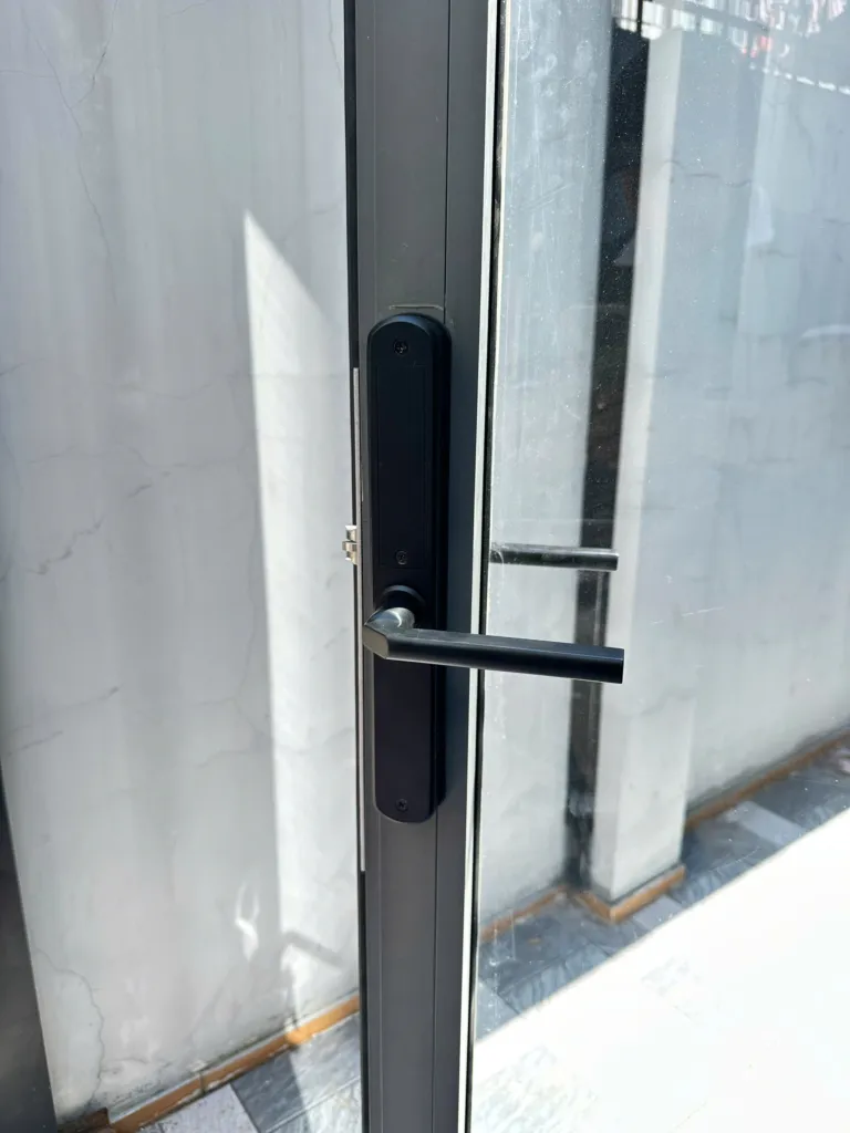 Khóa Thông Minh Cửa Nhôm Akia Sl210 