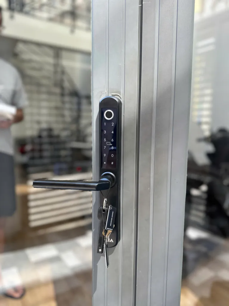Khóa thông minh cửa nhôm Xingfa AKIA SL210 | AKIA