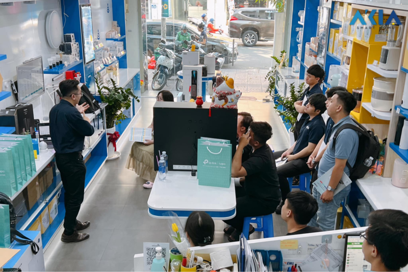 Đại Lý Nhà Thông Minh Cần Thơ Uy Tín Với Akia Smart Home 13 Đội Ngũ Kỹ Thuật Akia Smart Home Sẵn Sàng Đào Tạo Chủ Đại Lý Nhà Thông Minh Cần Thơ Nắm Vững Kiến Thức Về Lĩnh Vực Công Nghệ