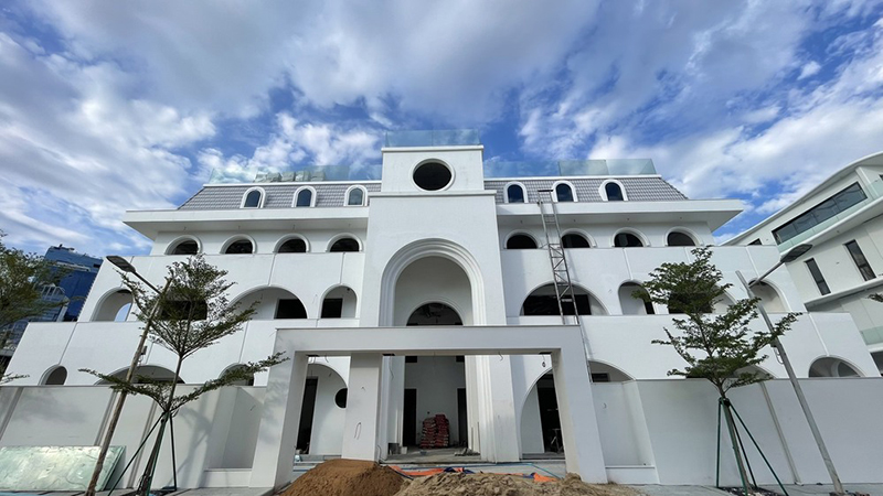 Biệt Thự Thông Minh Anh Hồng: Khám Phá Không Gian Sống Tương Lai Tại Phnom Penh 10 Biệt Thự Anh Hồng Là Một Sự Kết Hợp Giữa Công Nghệ Và Tiện Nghi