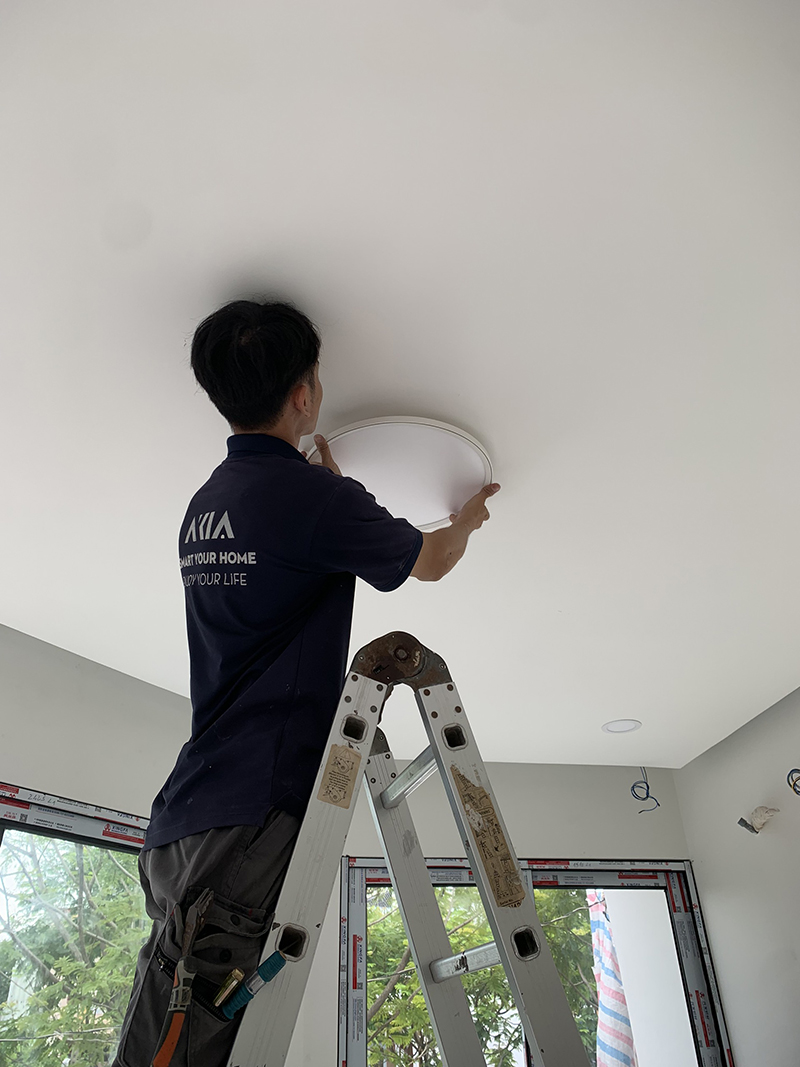 Công Trình Nhà Phố Thông Minh Của Anh Đ Tại Tân Phú - Tphcm 10 Thi Công Lắp Đặt Bóng Đèn Thông Minh Cho Công Trình Nhà Phố Thông Minh Của Anh Đ