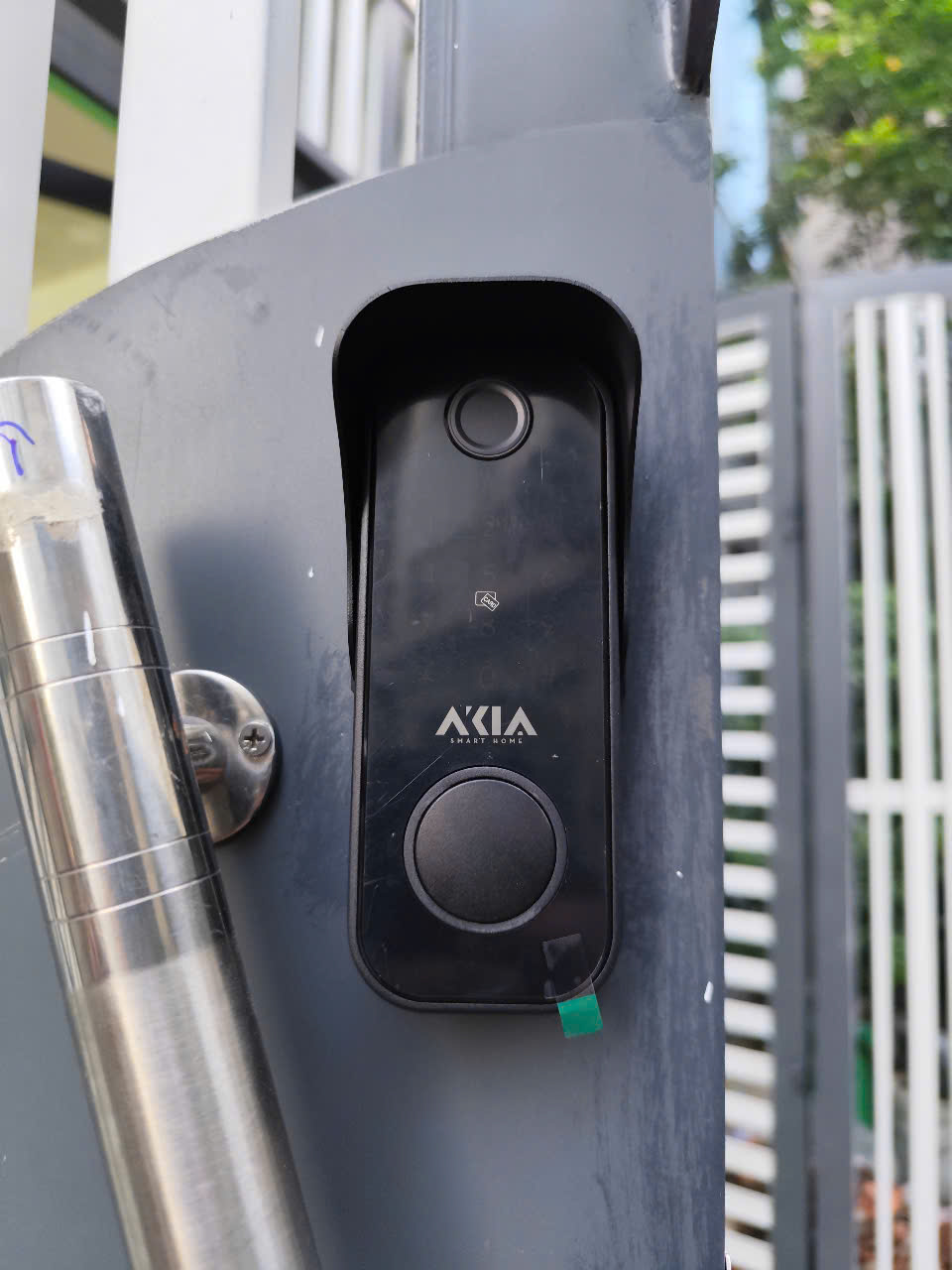 Hướng Dẫn Nhanh Lắp Khoá Cổng Vân Tay Akia N1 9 Hướng Dẫn Nhanh Lắp Khoá Cổng Vân Tay Akia N1 - Akia Smart Home