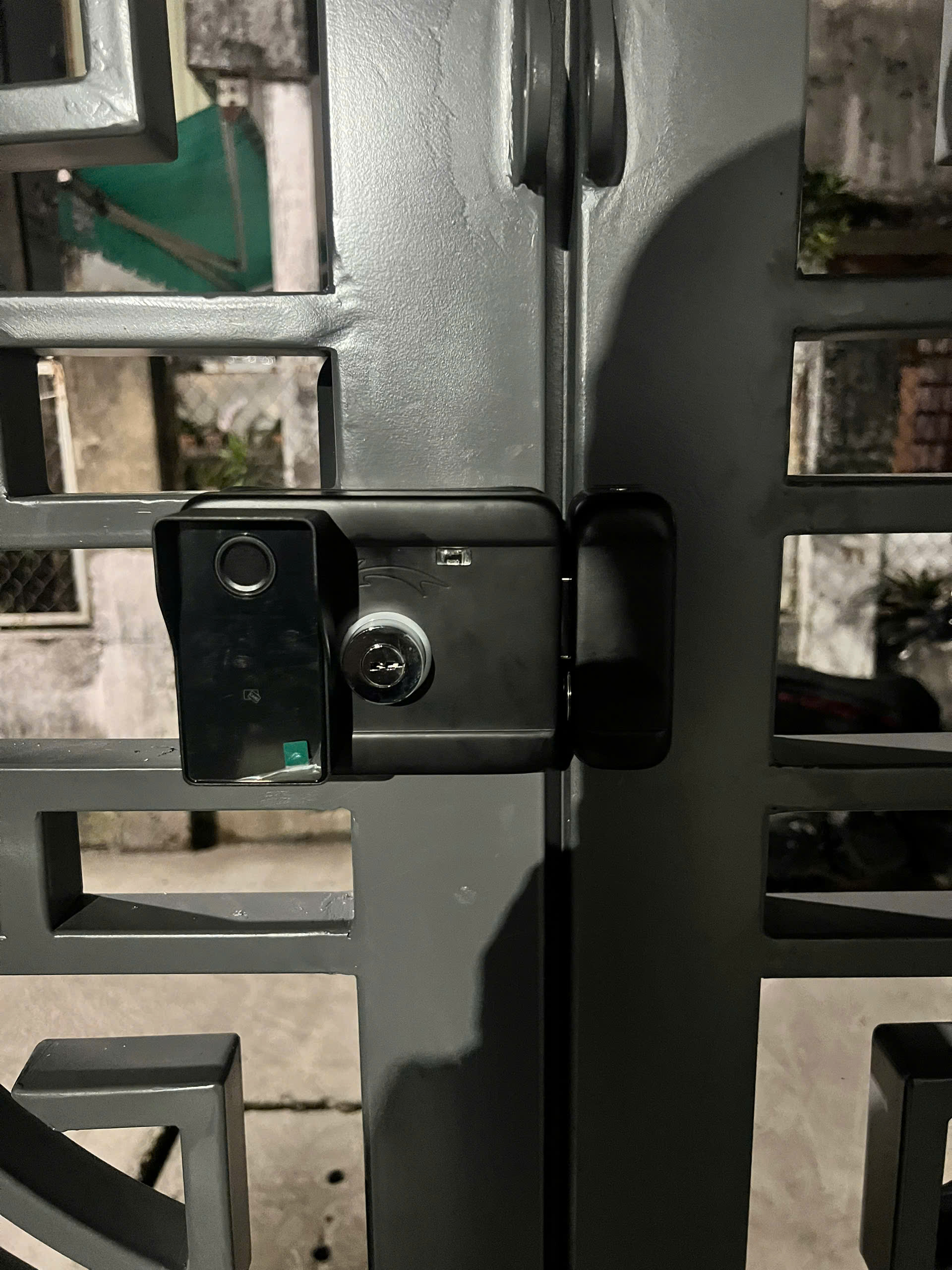 Hướng Dẫn Nhanh Lắp Khoá Cổng Vân Tay Akia N1 13 Hướng Dẫn Nhanh Lắp Khoá Cổng Vân Tay Akia N1 - Akia Smart Home