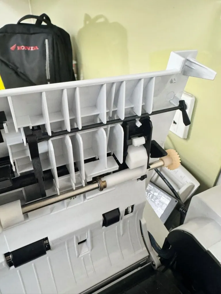 Khóa cửa vân tay Ezviz DL06 Pro – Mật mã – Thẻ từ – Cảm biến nhạy bén | AKIA