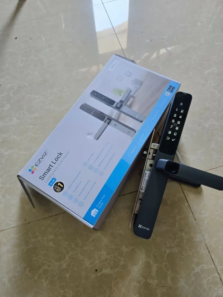 Khóa cửa vân tay Ezviz DL06 Pro – Mật mã – Thẻ từ – Cảm biến nhạy bén | AKIA