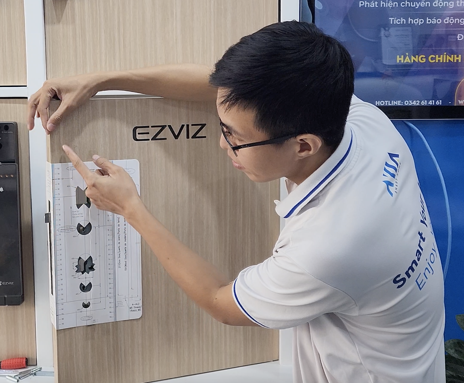 7 Bước Lắp Đặt Khoá Ezviz Dl05 Tại Nhà 9 Bước 1: Lắp Đặt Khoá Ezviz Dl05 Tại Nhà