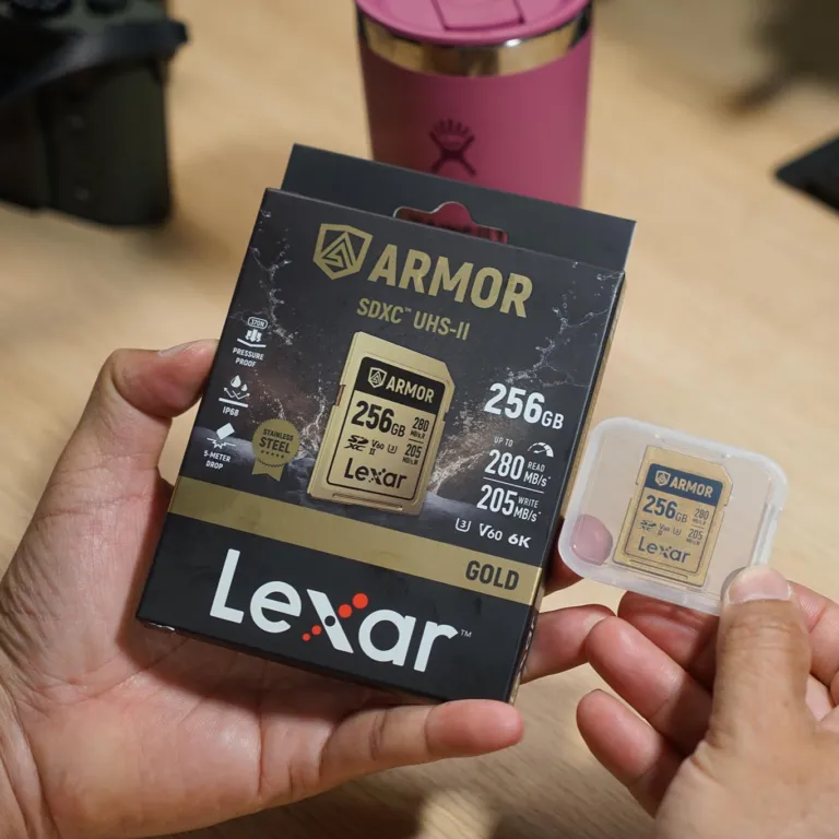Thẻ Nhớ Lexar ARMOR GOLD SDXC UHS – II 128GB – Chống Nước – Chống Sốc | AKIA