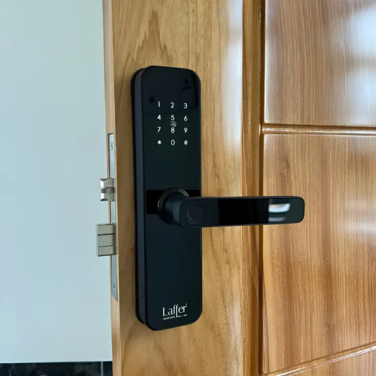 Khoá cửa vân tay Laffer LX08 cho cửa gỗ - AKIA Smart Home