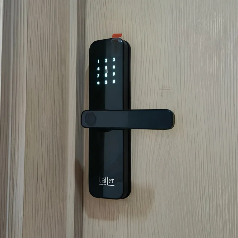 Khoá Cửa Vân Tay Laffer Lx08 Cho Cửa Gỗ 19 Khoá Cửa Vân Tay Laffer Lx08 Cho Cửa Gỗ - Akia Smart Home
