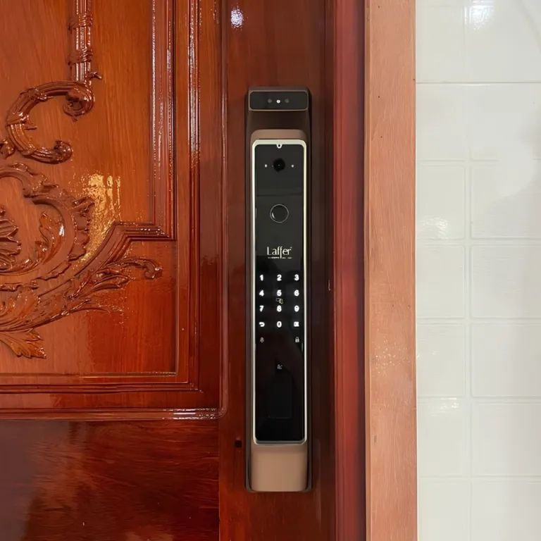 Khóa cửa vân tay điện tử nhận diện khuôn mặt Laffer FD06 - AKIA Smart Home