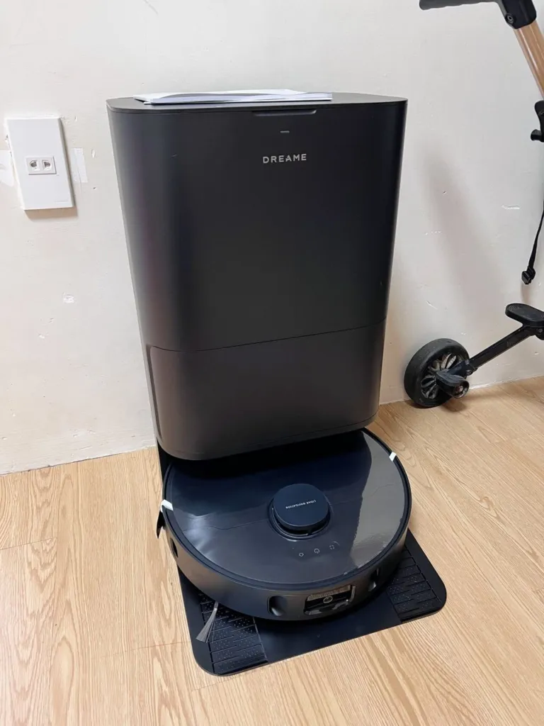 Robot Hút Bụi Lau Sàn Dreame D30 Ultra CE - AKIA Smart Home