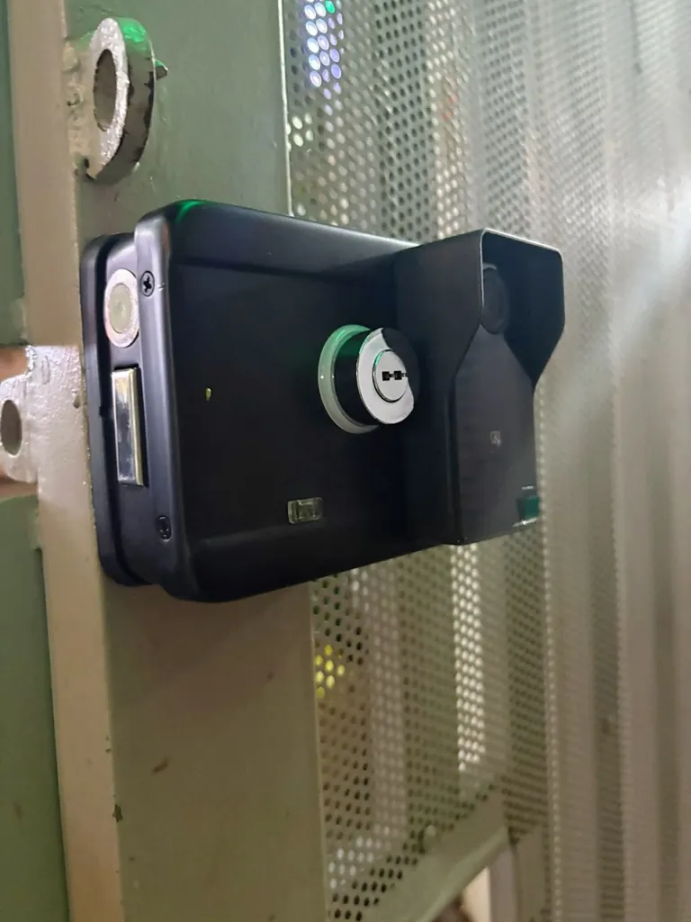 Khóa cổng vân tay thông minh AKIA N1 chống nước - AKIA Smart Home